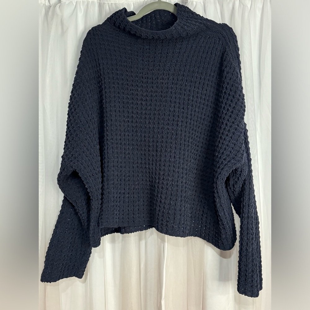 Urban Outfitters chunky knit sweater Sz L